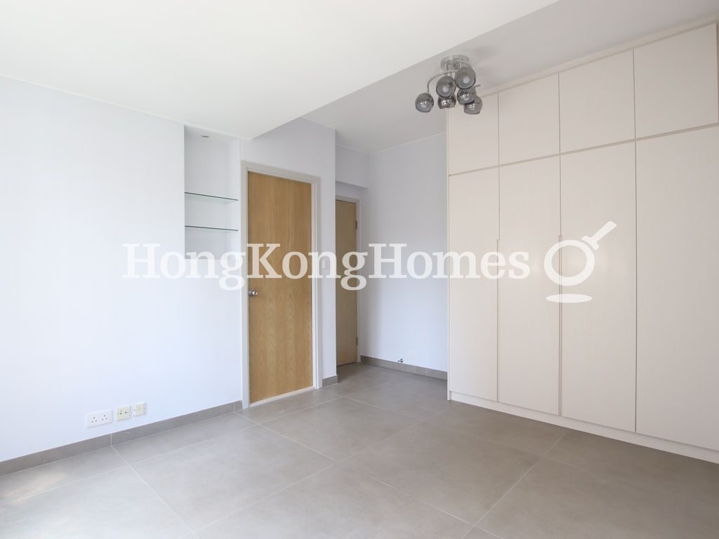 Master Bedroom — Fujiya Mansion, Mid-levels East