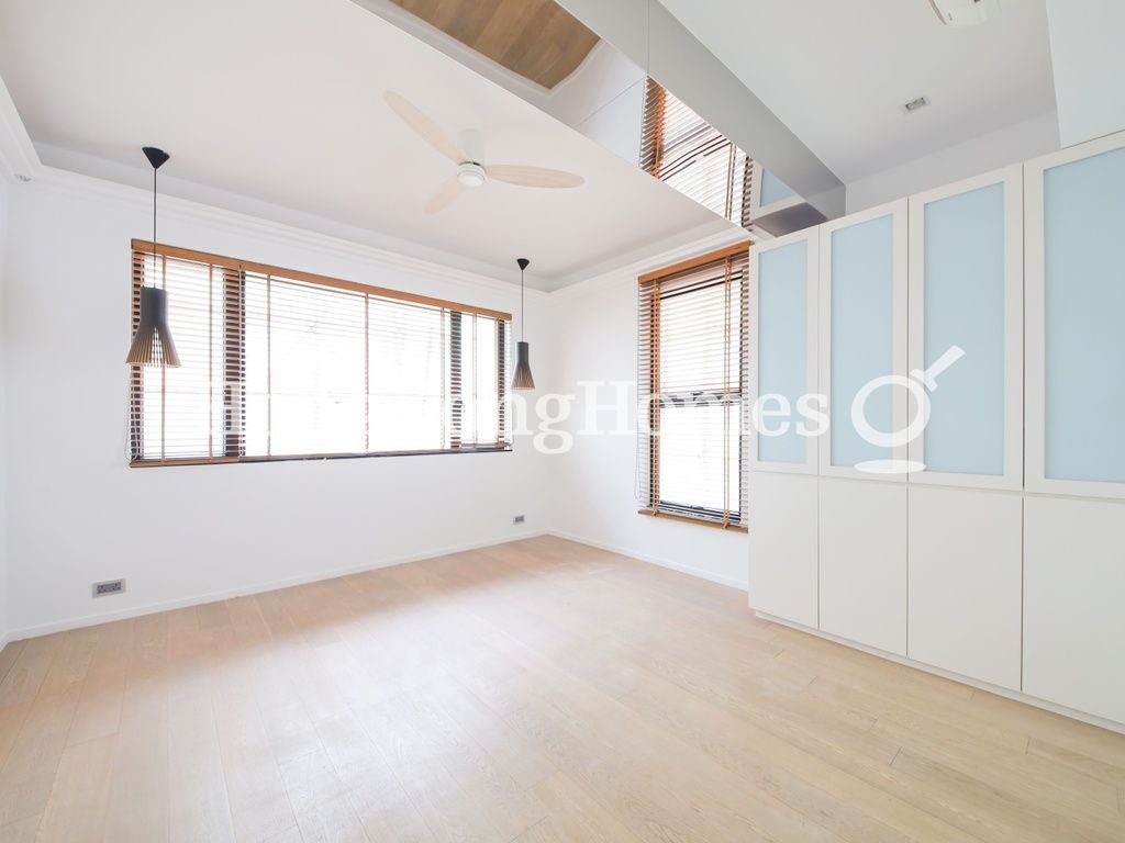 Master Bedroom — Peace Court, Mid-levels West