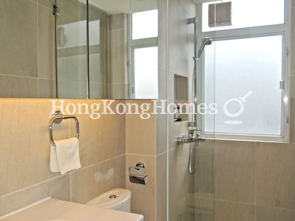 Guest Bathroom — South Bay Towers, Repulse Bay