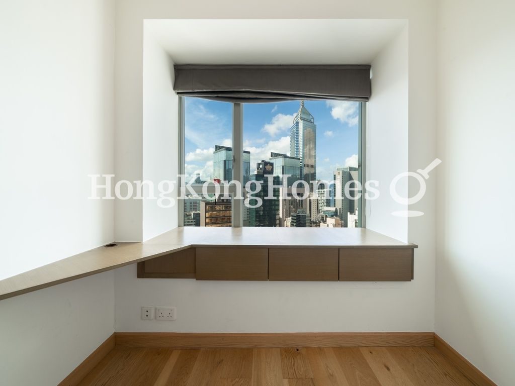 Second Ensuite Bedroom — York Place, Wan Chai