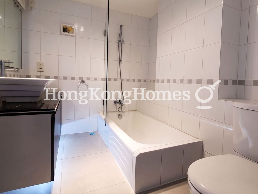 Guest Bathroom — Fullway Garden, Clear Water Bay