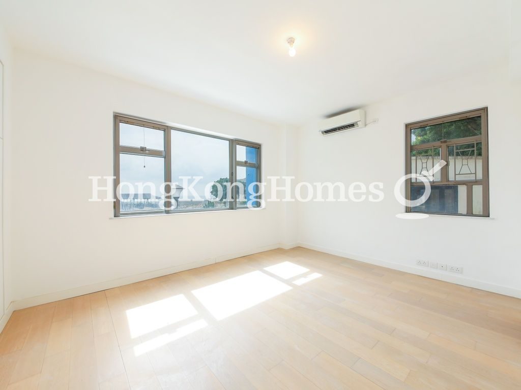 Master Bedroom — Sea and Sky Court, Stanley