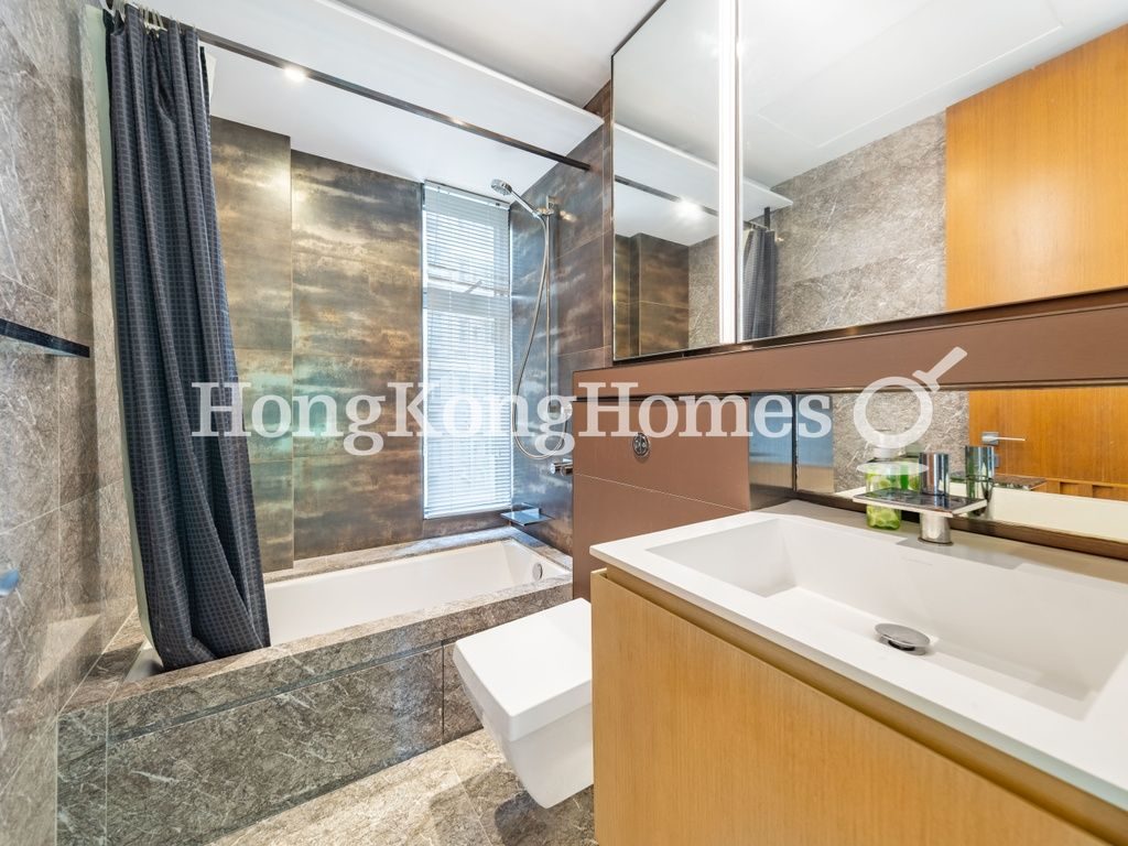 Guest Bathroom — Alassio, Mid-levels West