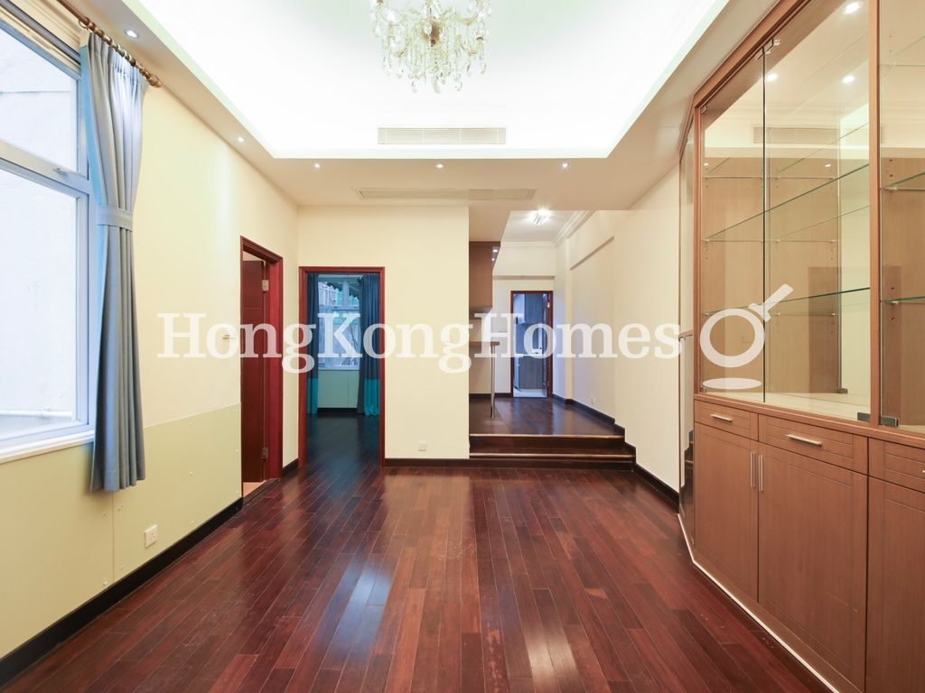 photo 3 — Donnell Court, Mid-levels Central
