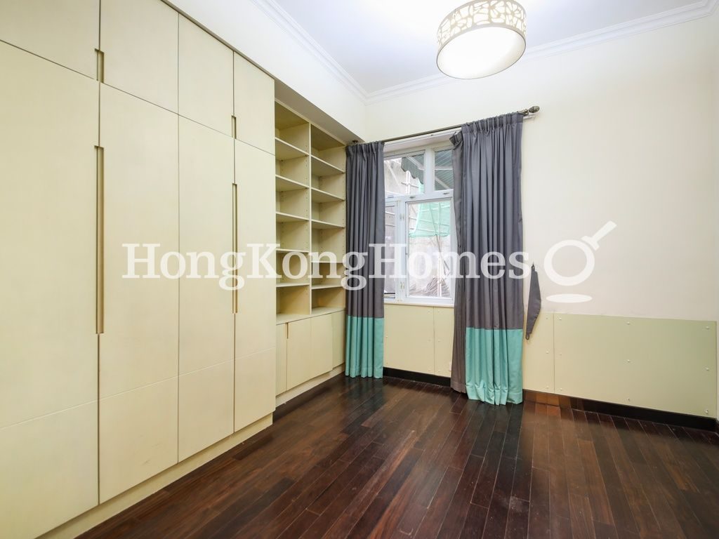 photo 8 — Donnell Court, Mid-levels Central