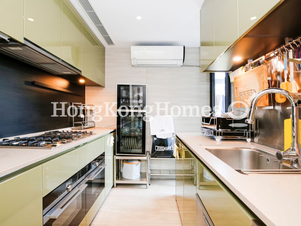 Kitchen — Fleur Pavilia, North Point
