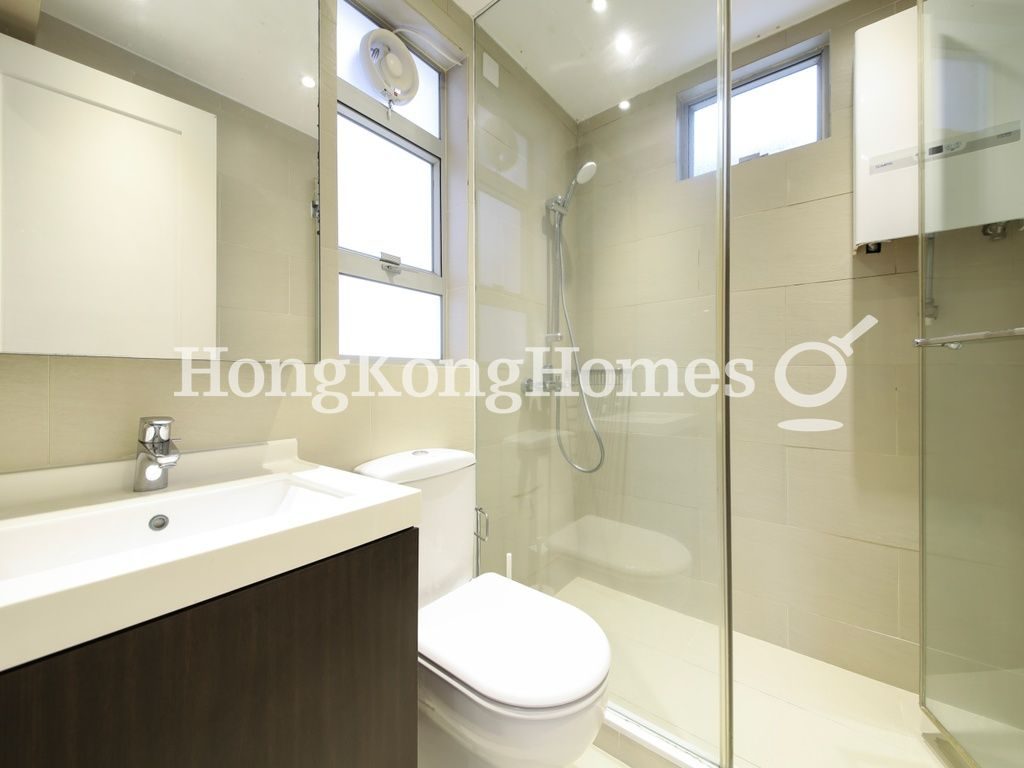 Master Bathroom — Greenview Gardens, Mid-levels West