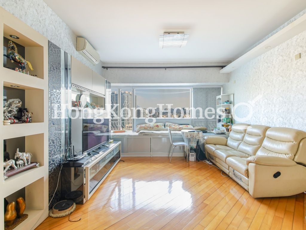 Living and Dining Room — Sorrento Tower - 1, Tsim Sha Tsui