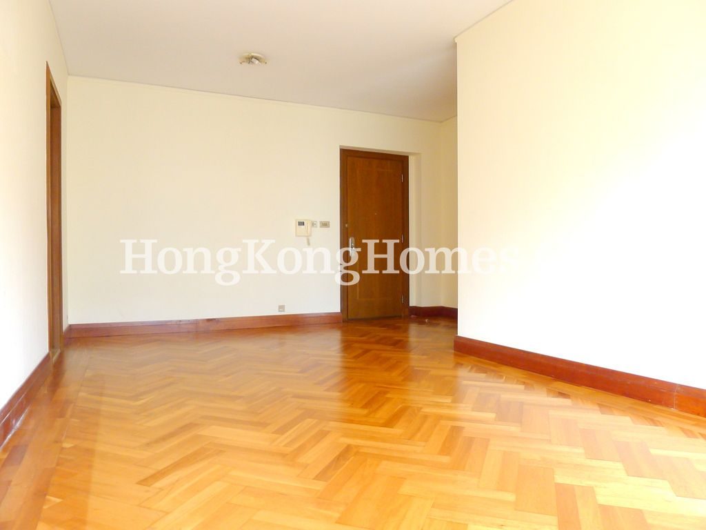 Living and Dining Room — Starcrest - Tower 1, Wan Chai