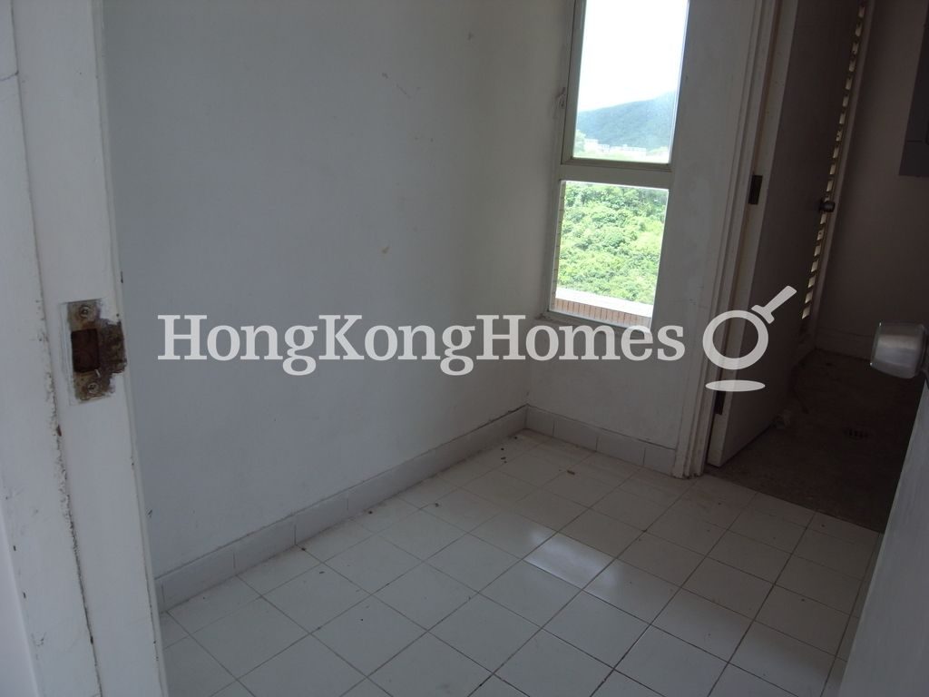 Maid's Room w/ Washroom — The Redhill Peninsula - Block 03, Tai Tam