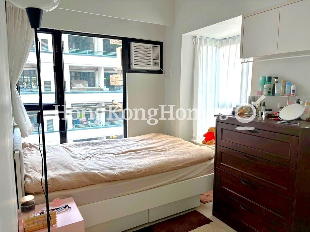 Bedroom — Dawning Height, Central