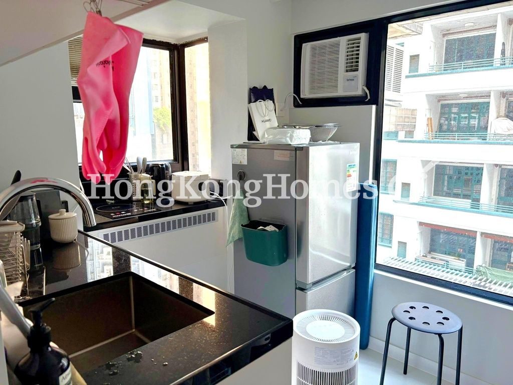 Kitchen — Dawning Height, Central