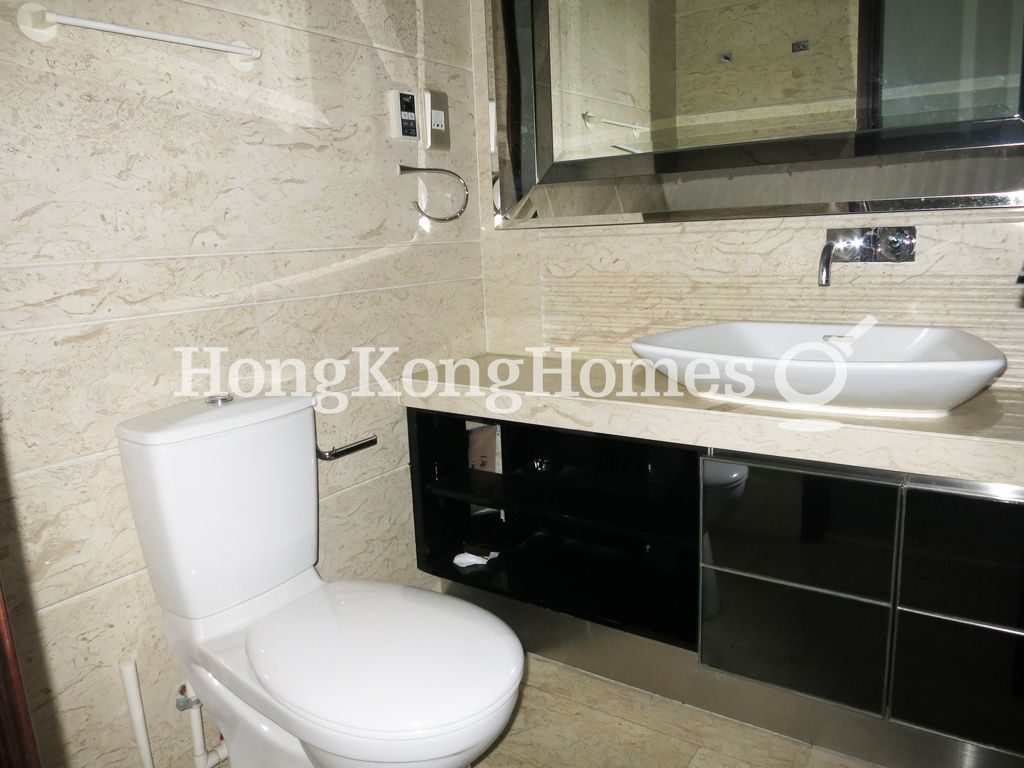 Guest Bathroom — Meridian Hill - Tower 1, Kowloon Tong