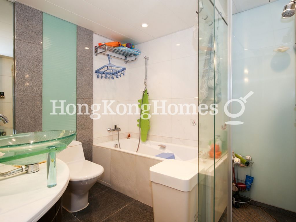 Master Bathroom — The Harbourside - Tower 3, Tsim Sha Tsui