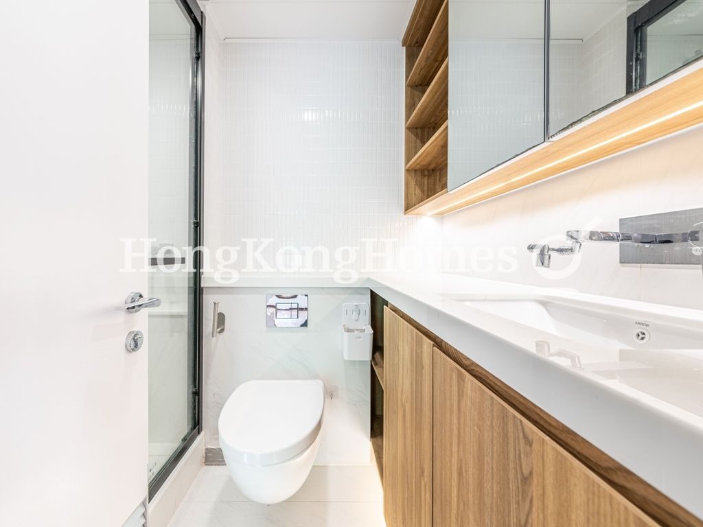 Guest Bathroom — CentreStage - Block 02, Central