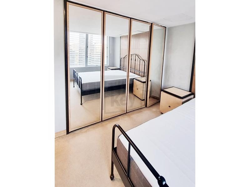 photo 4 — Convention Plaza Apartments, Wan Chai