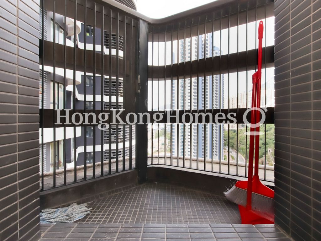 Balcony off Maid's Room — Residence Bel-Air - Phase 06 - Bel-Air No. 8, Tower 2, Pokfulam