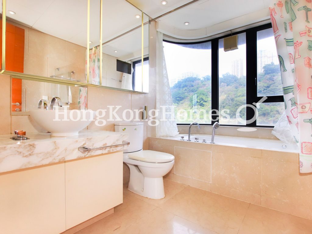 Master Bathroom — Residence Bel-Air - Phase 06 - Bel-Air No. 8, Tower 2, Pokfulam