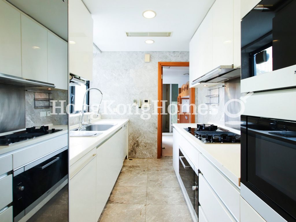 Kitchen — Residence Bel-Air - Phase 06 - Bel-Air No. 8, Tower 2, Pokfulam