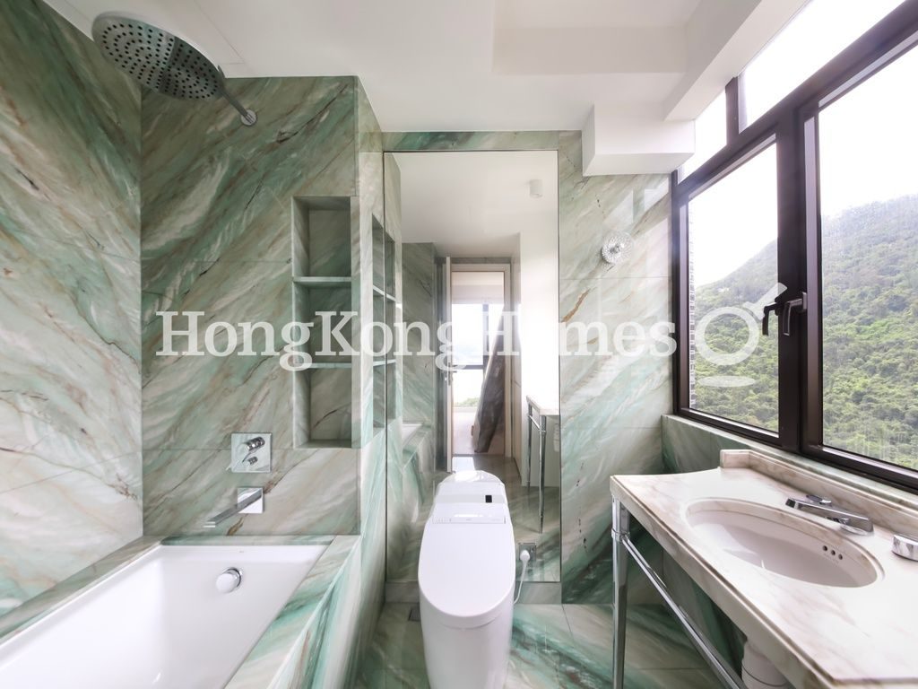 Master Bathroom — South Bay Towers, Repulse Bay