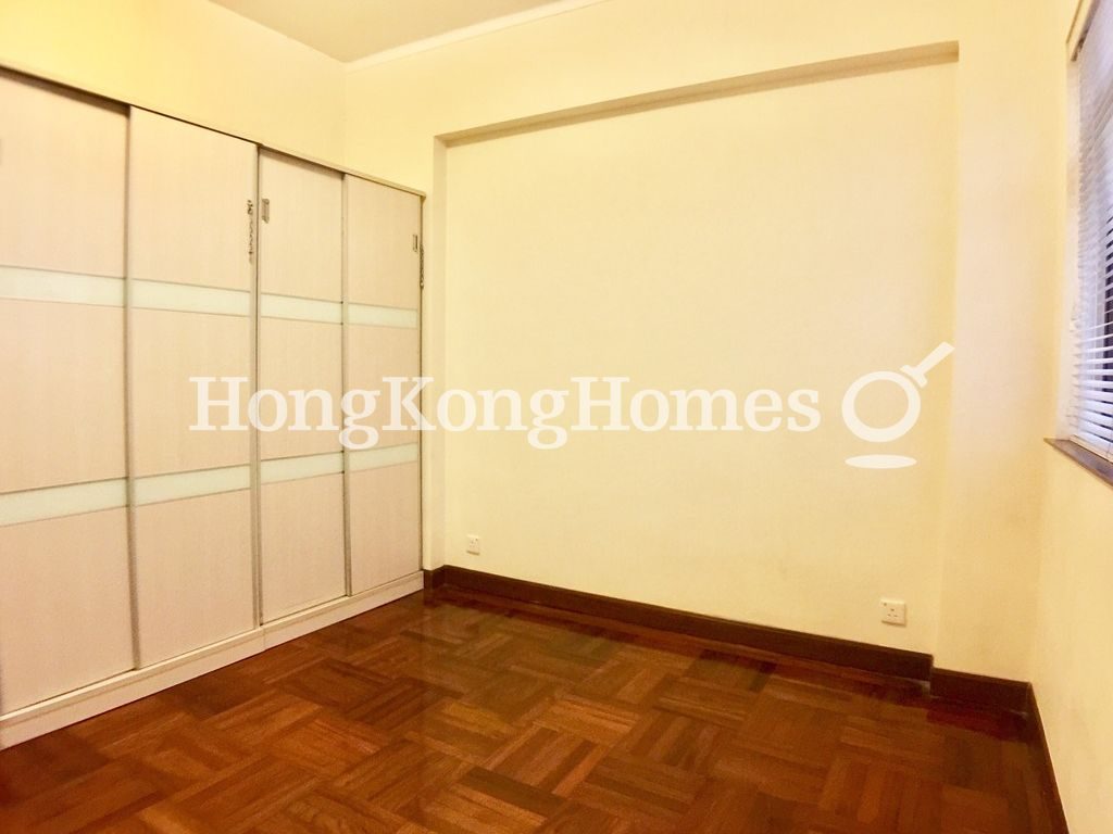 Built-in Wardrobe in Master Bedroom — Antonia House, Happy Valley