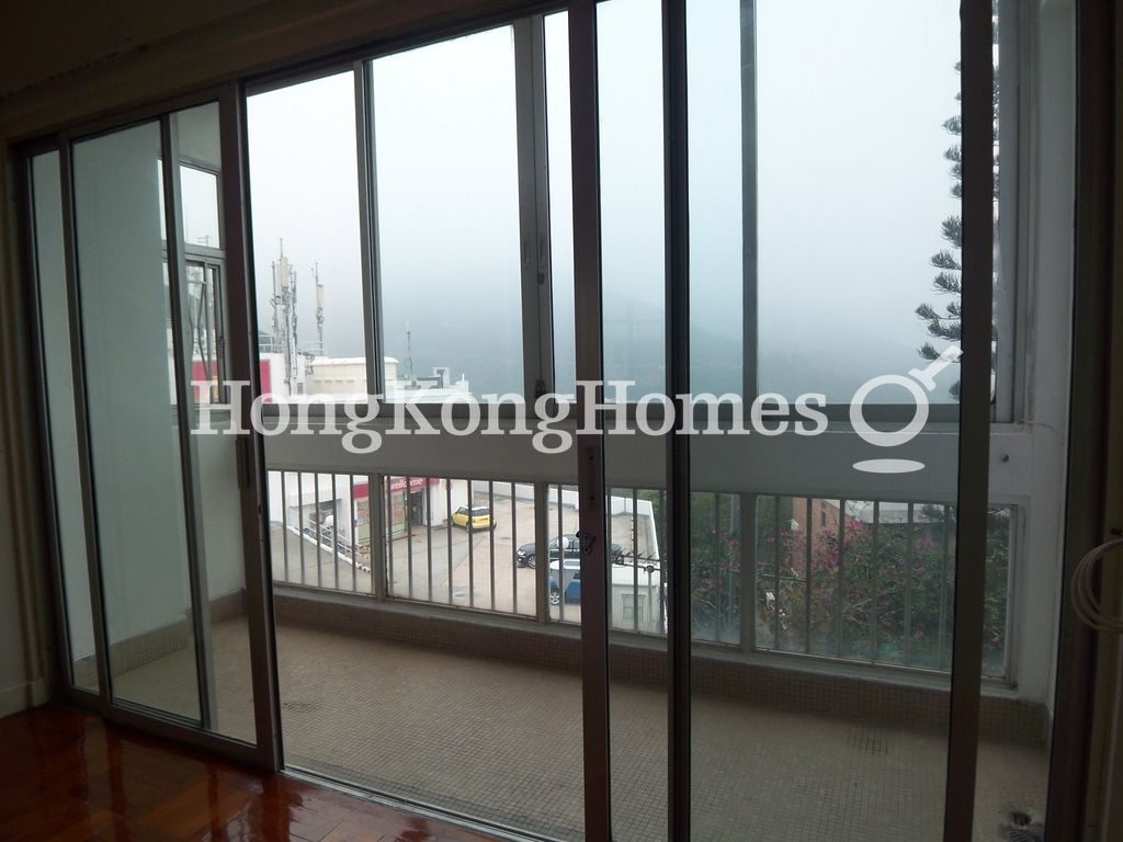 Encloased Balcony — Bauhinia Gardens - Lowrise, Chung Hom Kok