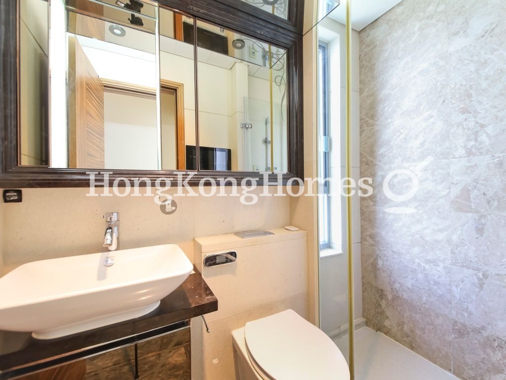Second Ensuite Bathroom — Serenade - Tower 2, Tai Hang