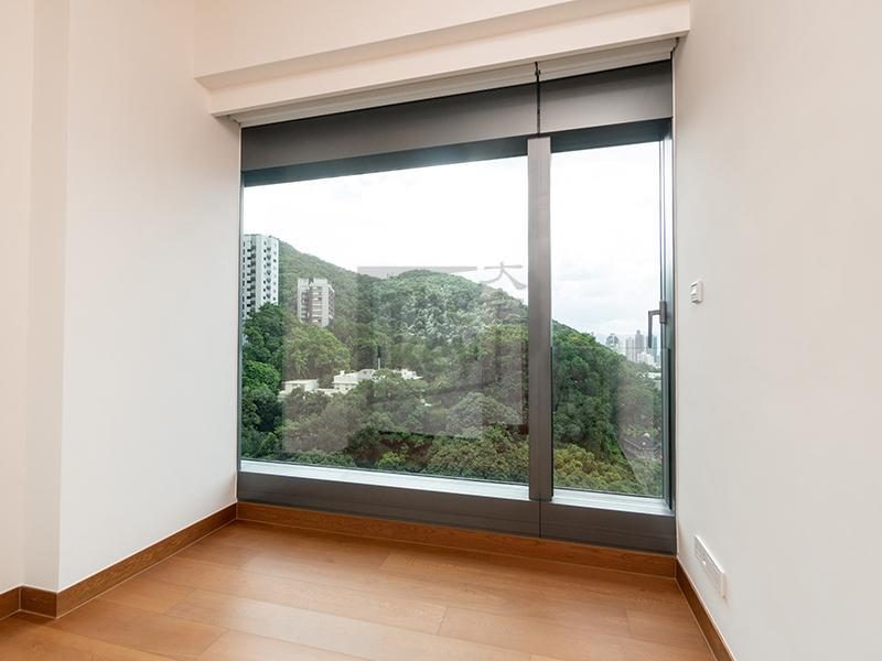 photo 9 — University Heights, Midlevels West