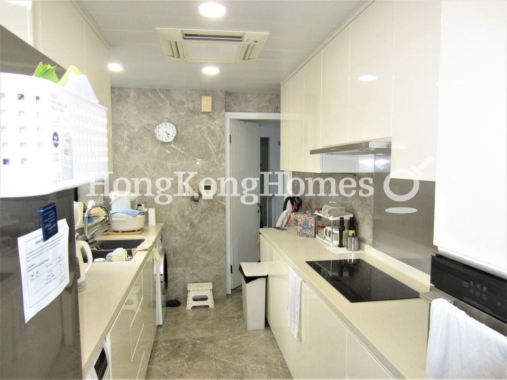 Kitchen — Residence Bel-Air - Phase 06 - Bel-Air No. 8, Tower 7, Pokfulam