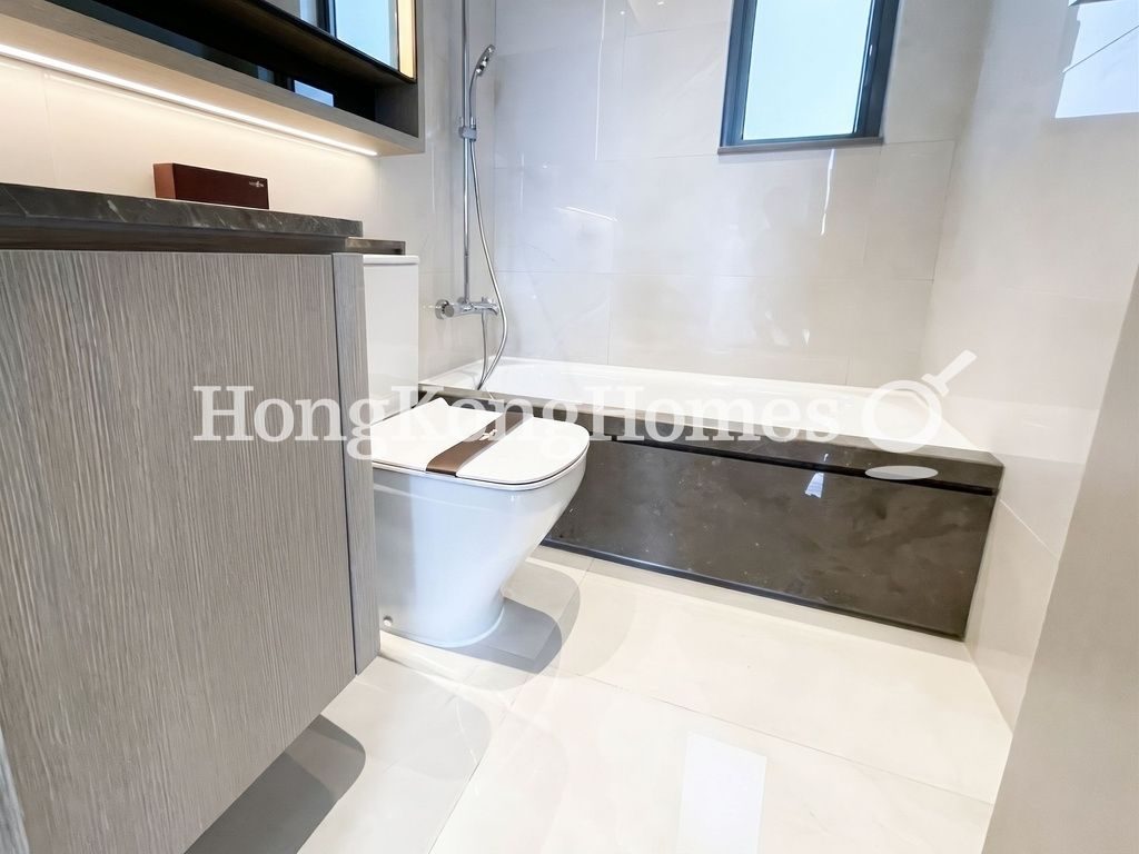 Master Bathroom — The Southside - Phase 1, Southland - Tower 2B, Wong Chuk Hang