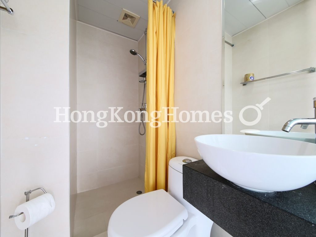 Second Ensuite Bathroom — Victoria Court, Causeway Bay