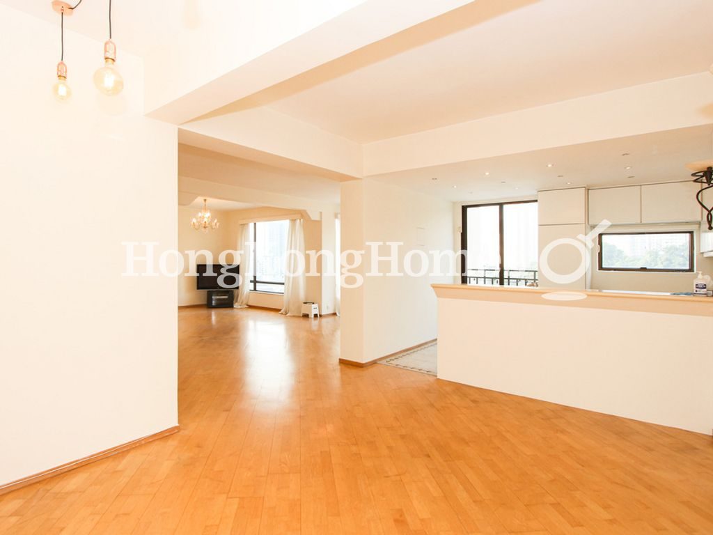Living and Dining Room — Green Lane, 21-25, Happy Valley