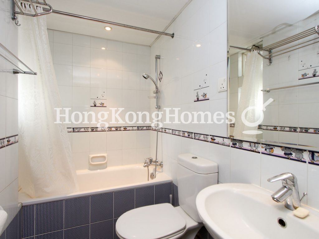 Guest Bathroom — Medallion Heights, Mid-levels West
