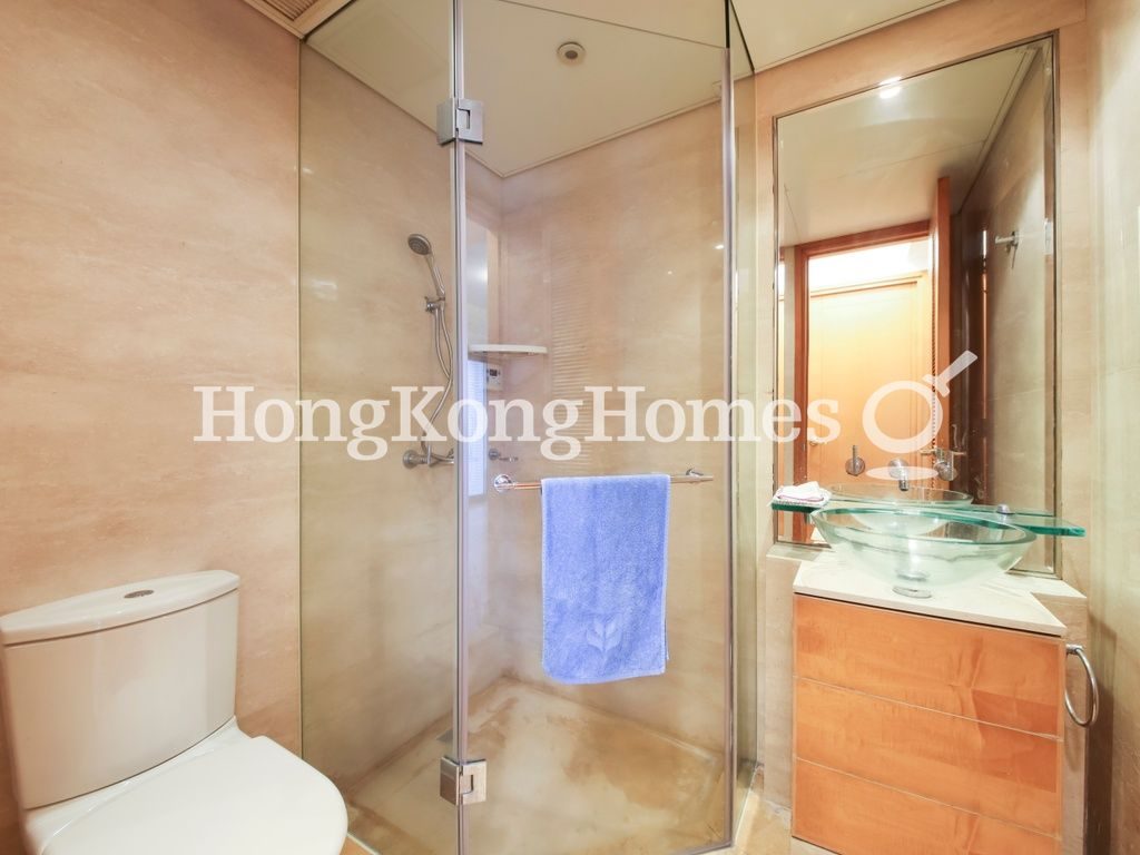 Guest Bathroom — Residence Bel-air - Phase 01, Tower 01, Pokfulam