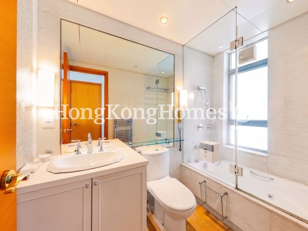 Master Bathroom — Residence Bel-air - Phase 04, Peak Tower 08, Pokfulam