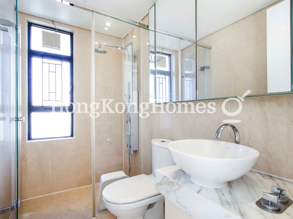 Guest Bathroom — Residence Bel-Air - Phase 06 - Bel-Air No. 8, Tower 3, Pokfulam