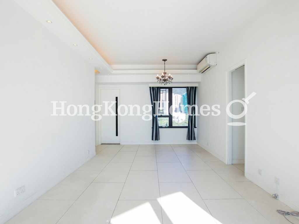 Living and Dining Room — Residence Bel-Air - Phase 06 - Bel-Air No. 8, Tower 3, Pokfulam