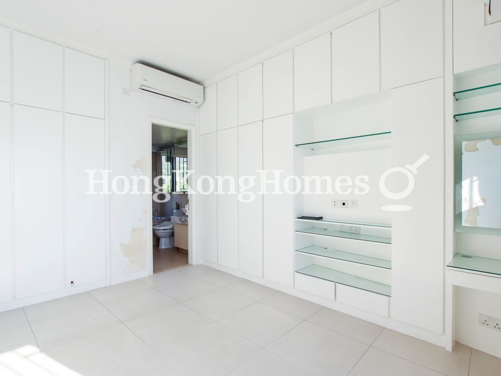 Master Bedroom — Residence Bel-Air - Phase 06 - Bel-Air No. 8, Tower 3, Pokfulam