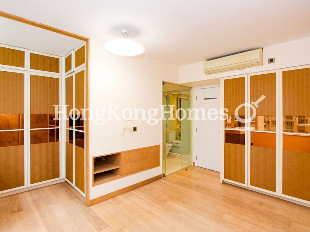 Master Bedroom — Right Mansion, Mid-levels West