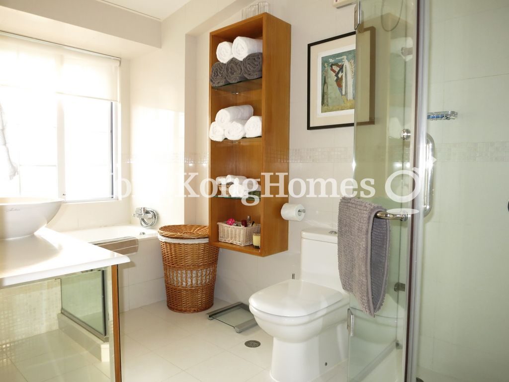 Guest Bathroom — Sea View Villa, Sai Kung