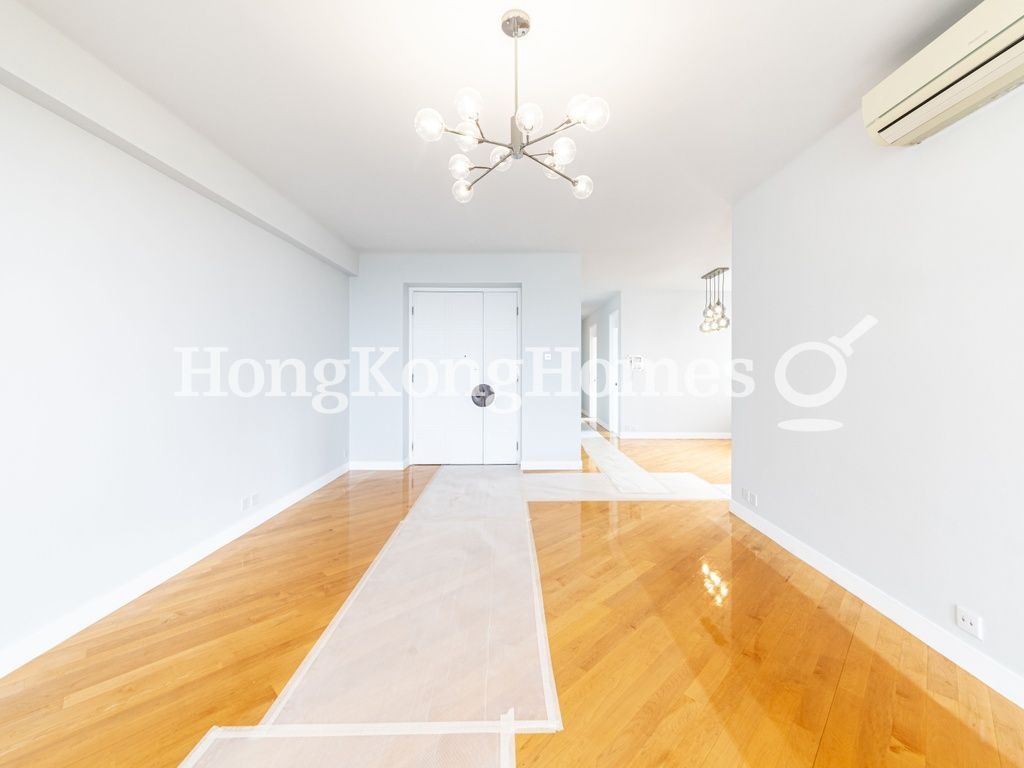Living and Dining Room — South Bay Towers, Repulse Bay