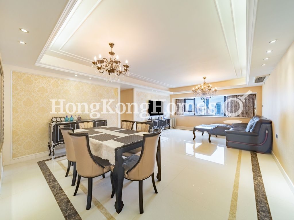 Living and Dining Room — The Broadville, Happy Valley