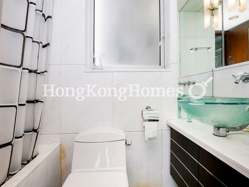 Master Bathroom — The Harbourside - Tower 3, Tsim Sha Tsui