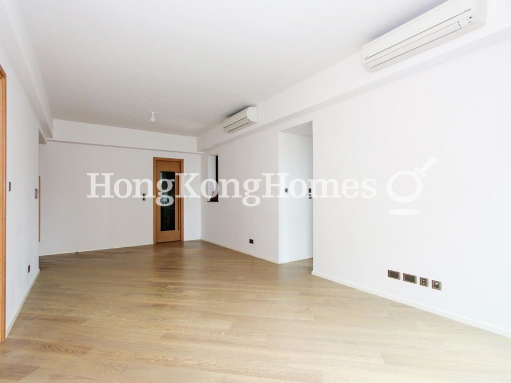 Living and Dining Room — The Pavilia Hill, North Point