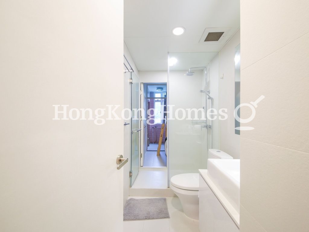 Guest Bathroom — Village Garden, Happy Valley
