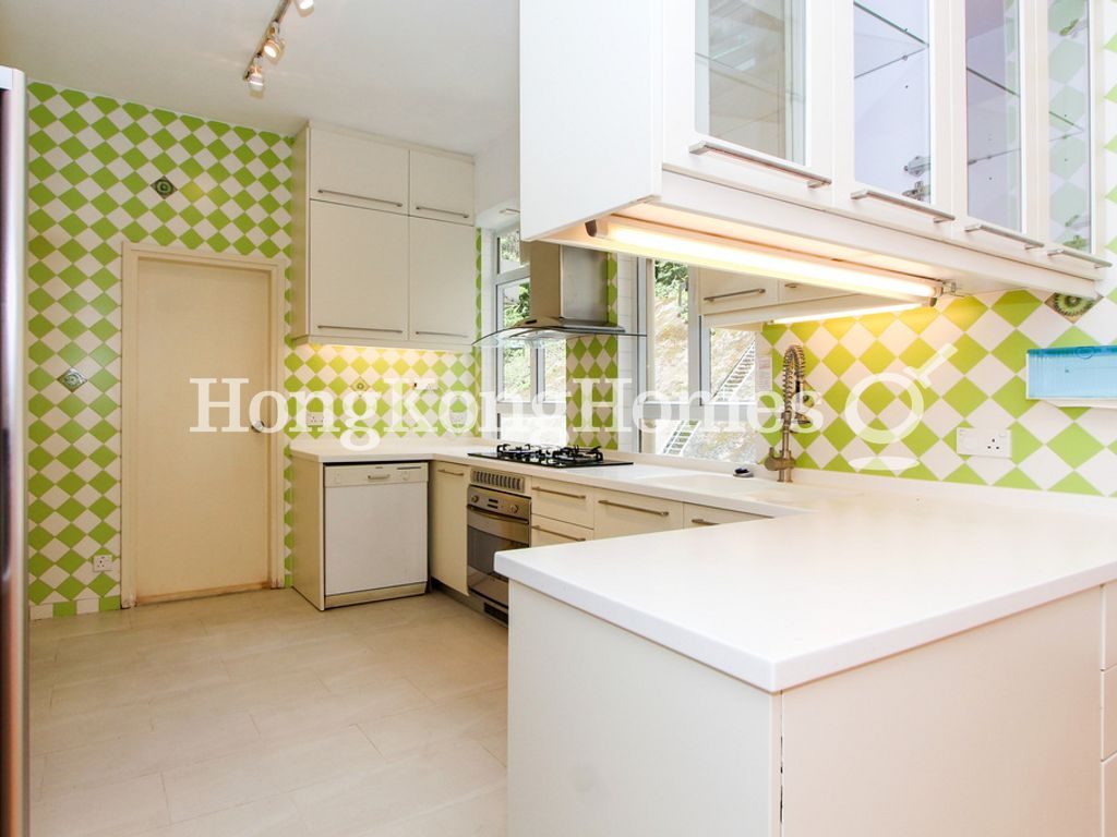 Open Kitchen — Fulham Garden Blk G-H, Pokfulam