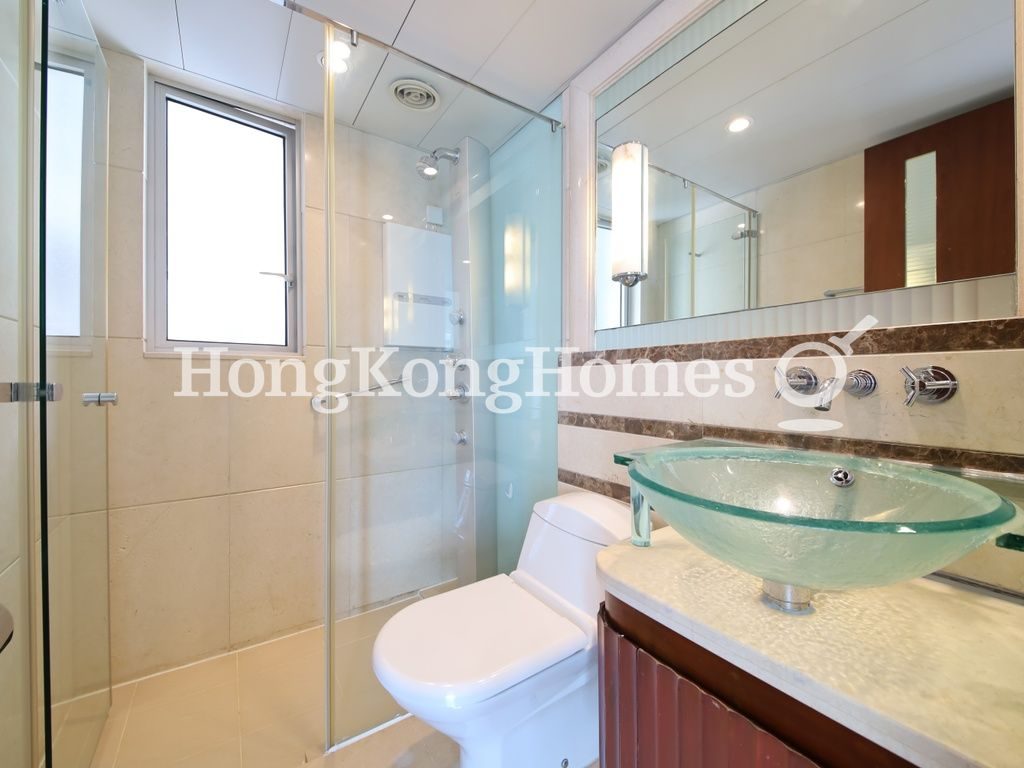 Guest Bathroom — The Harbourside - Tower 1, Tsim Sha Tsui