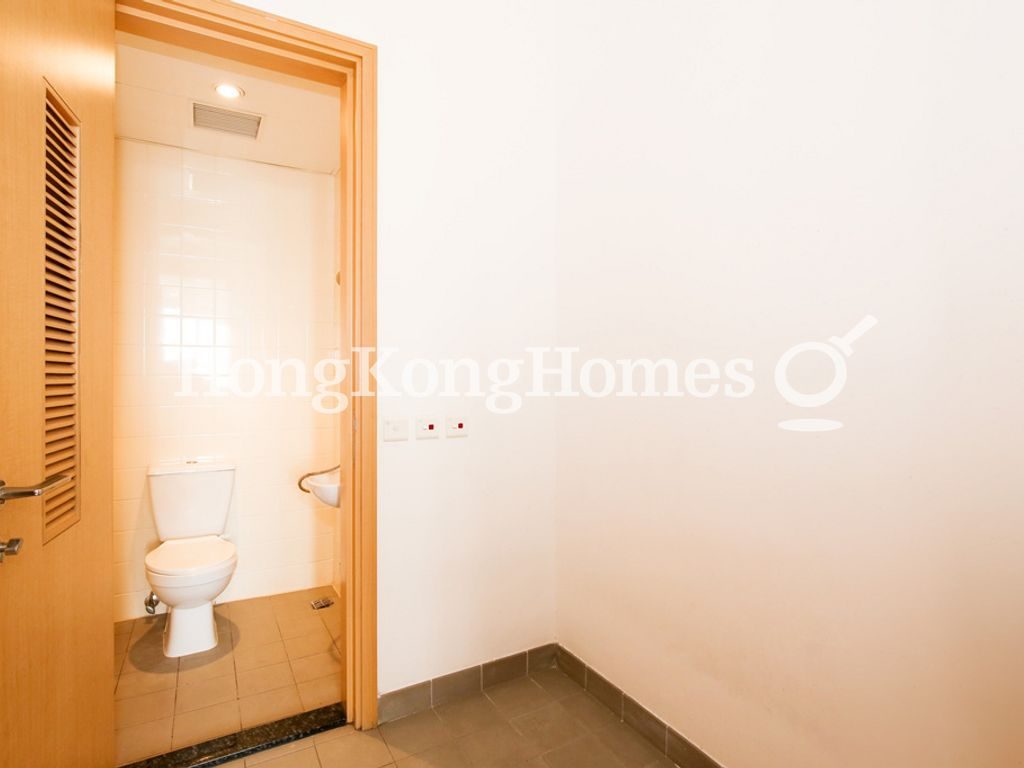 Maid's Room and Bathroom — The Masterpiece, Tsim Sha Tsui