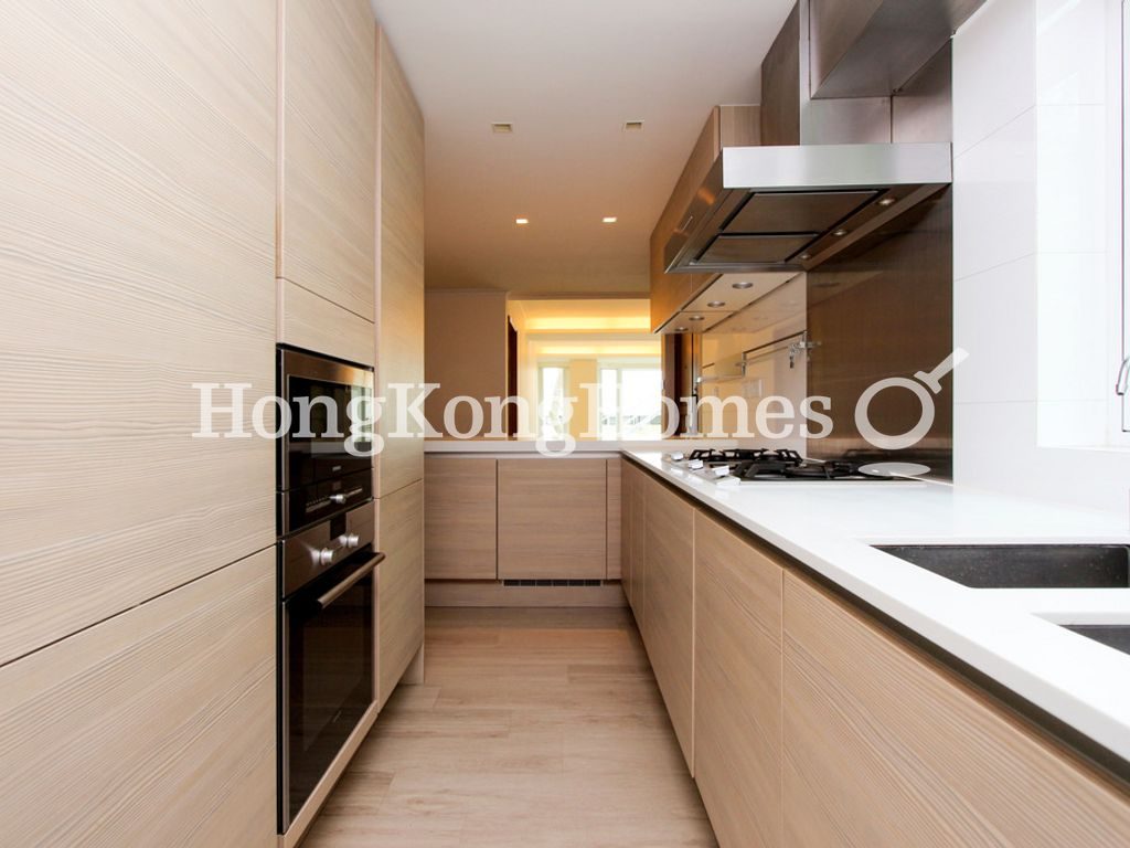 Open Kitchen — Beach Pointe, Stanley