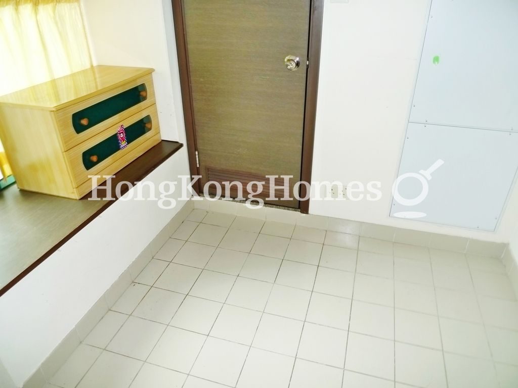 Maid's Room and Maid's Washroom — Grand Promenade - Tower 03, Quarry Bay